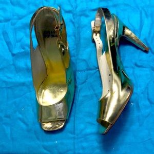 STUART WEITZMAN, GOLD, SLING BACK, SZ11, VERY GENTLY WORN
